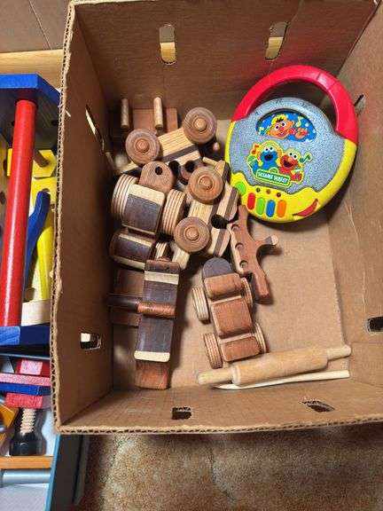 BUILDER TOYS