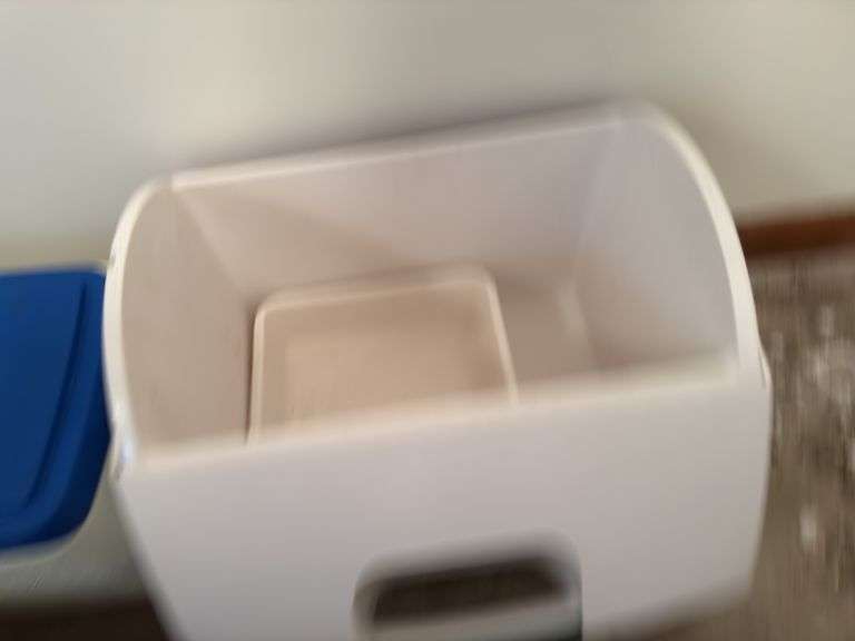 VARIETY OF LUNCH BOXES/BAGS
