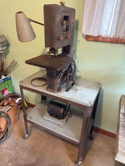 TOMLEE TOOL BANDSAW WITH ROLLING CART UNIT