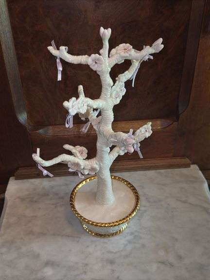 Lenox “The Easter Tradition Tree”