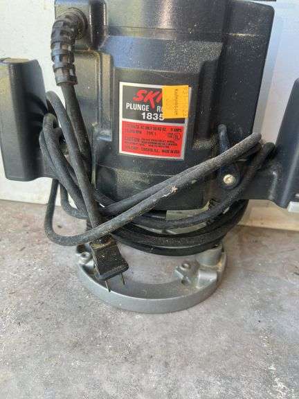 Skil Plunge Router 1835
