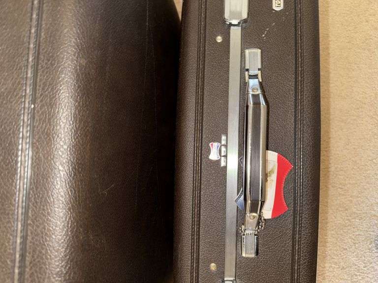 PAIR OF VINTAGE AMERICAN TOURISTER LUGGAGE