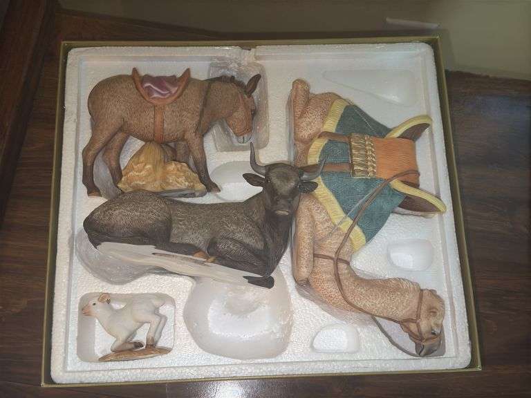 Lenox The Renaissance Nativity “The Animals”