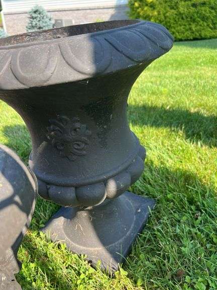 (3) Planter Outdoor Planters