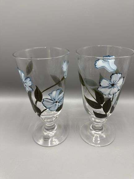 SET OF 8 ONEIDA HAND PAINTED PEDESTAL GLASSES 18 OZ