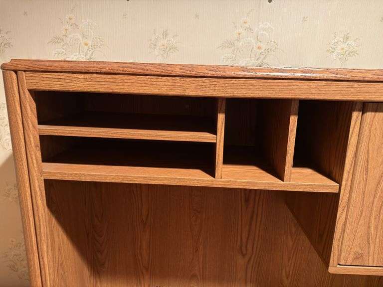WOODEN COMPUTER DESK WITH ROLLING DESK CHAIR