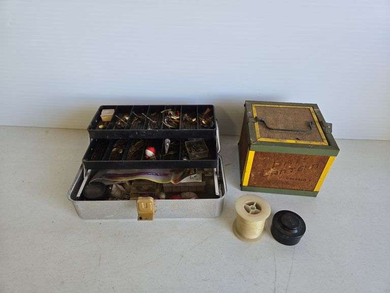 Tackle box w/ misc tackle & bait canter