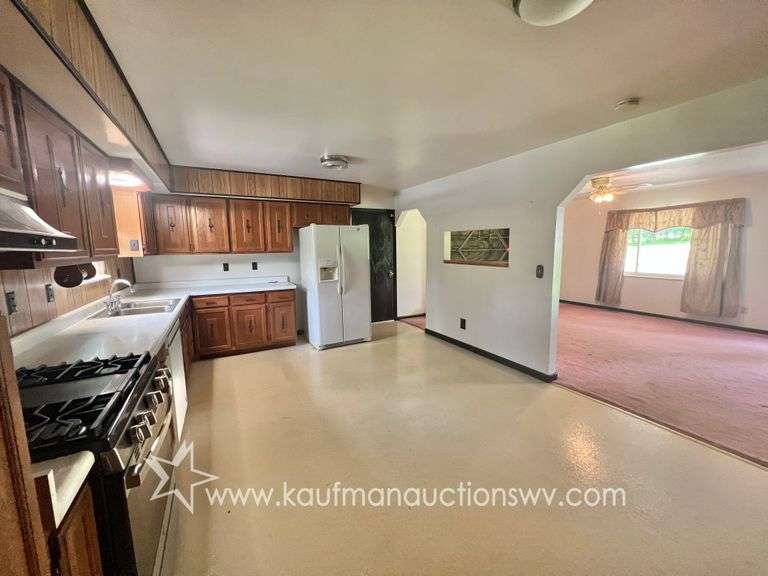 Marion County WV Home, Shop, Garage on 9+/- Acres