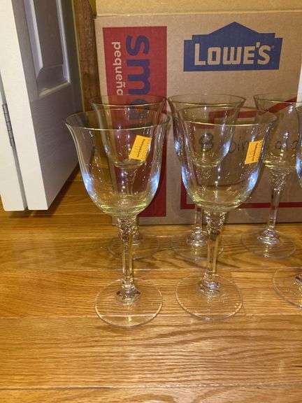 (7) Glass Wine Goblets