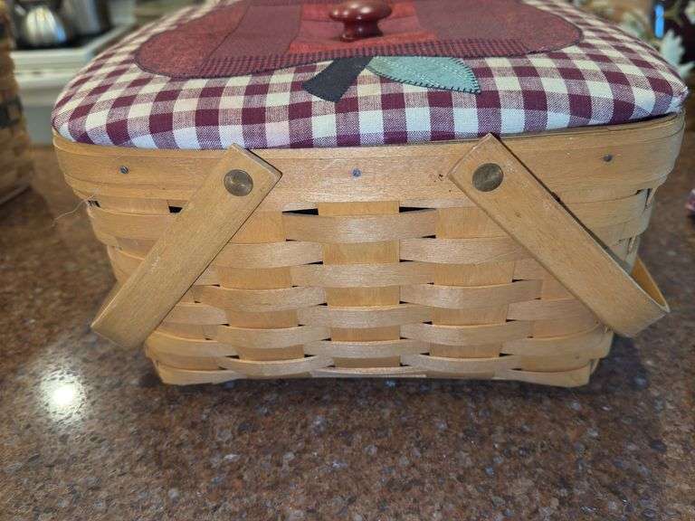 Longaberger Apple Picnic Basket