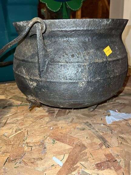 Cast Iron Cauldron
