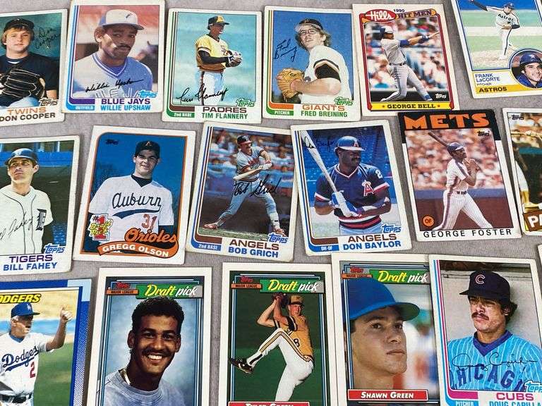 Topps Baseball Cards