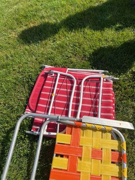 (4) Foldable Lawn Chairs