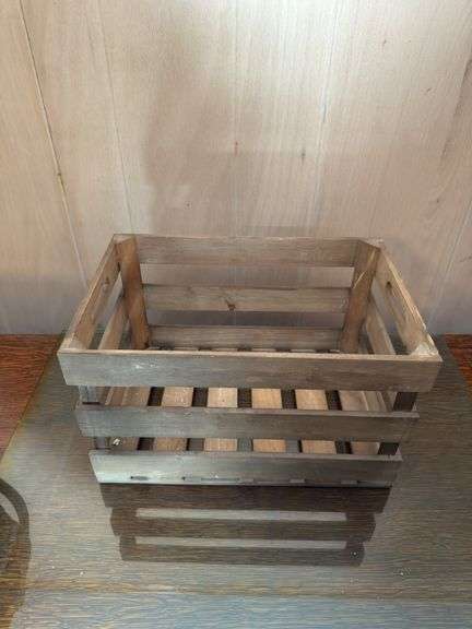 VARIETY IF BASKETS, ROYCE CRAFT PICNIC BASKET, WOOD CRATE