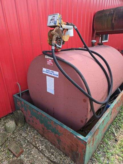 500ga diesel fuel tank with metering pump & containment dike