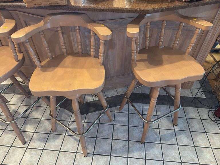 (4) Swivel Bar Chairs