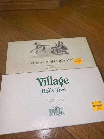 Heritage Village Collection “Holly Tree” & Dickens' Sleighride