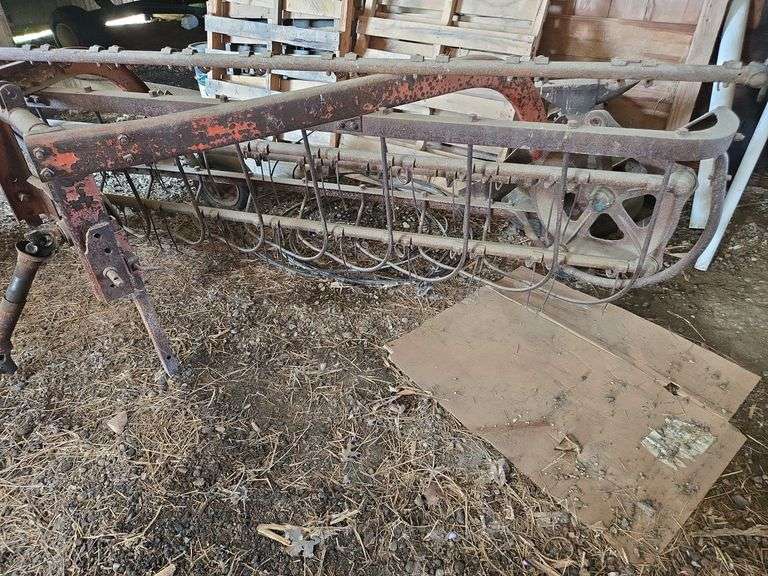 10' Rotary Hay Rake
