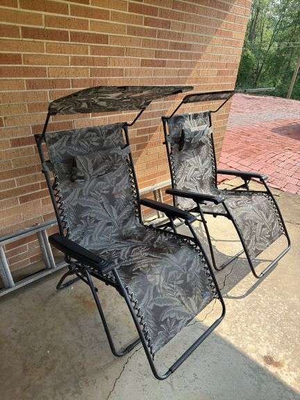 PAIR OF BLISS HAMMOCKS BRAND GRAY ZERO GRAVITY CHAIRS WITH SUN SHADE CANOPY