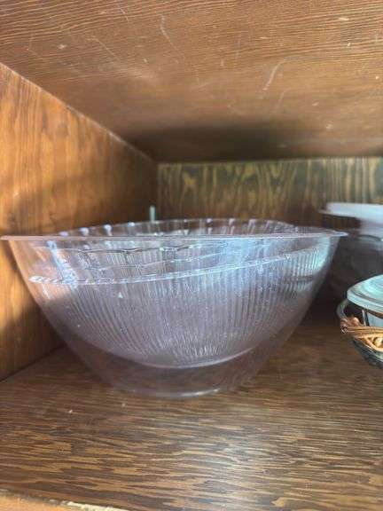 CASSEROLE DISH, SERVING BOWLS AND LIDS, LIBBEY ORCHARD BAKING DISHES AND BOWL