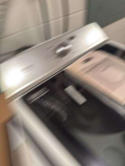 BLACK & DECKER QUICK-PRESS IRON AND BOX OF CLEANING SUPPLIES