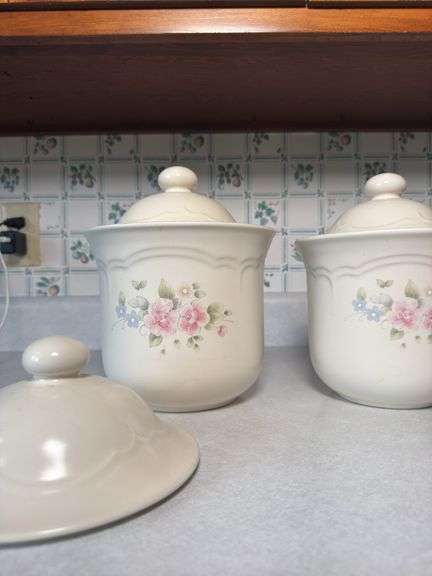 PFALTZGRAFF CANISTER SET, SALT AND PEPPER SHAKER