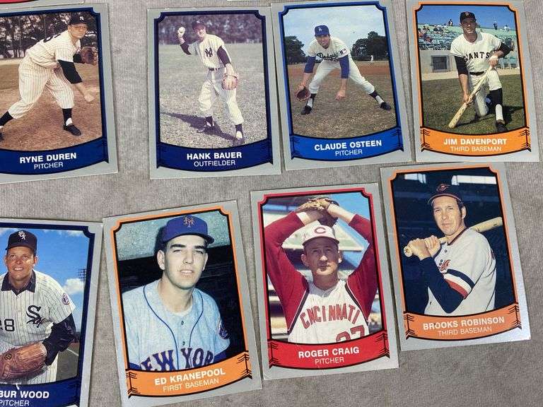 (18) Baseball Legends Baseball Cards