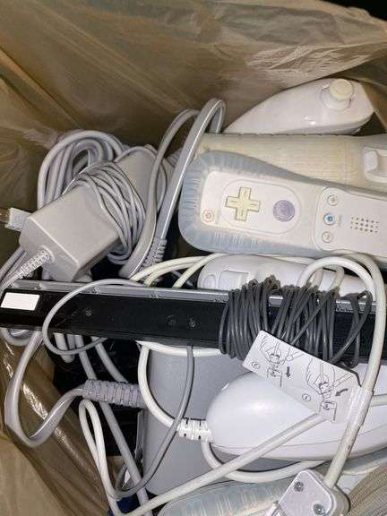 Nintendo Wii Games and Accessories