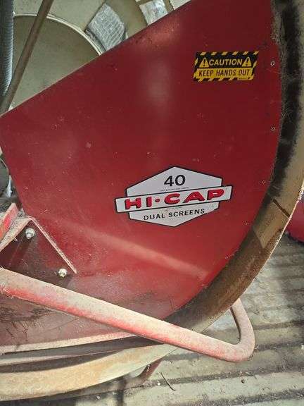 Hi-Cap 40 Grain cleaner w/ auger