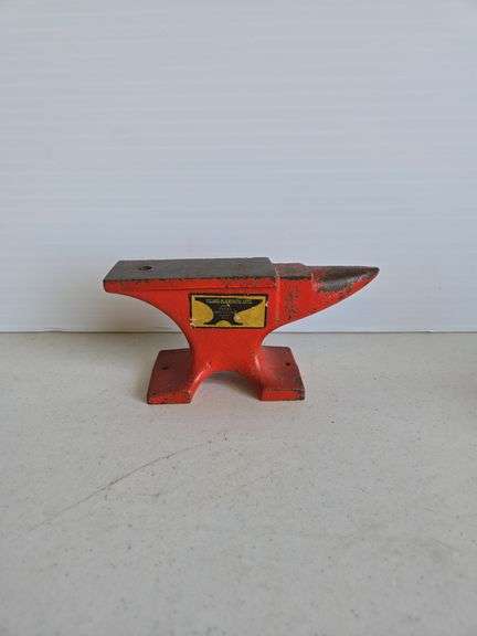 Yetter anvil- 8"