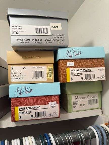 CONTENTS OF SHELF: SHOES NEW IN BOXES