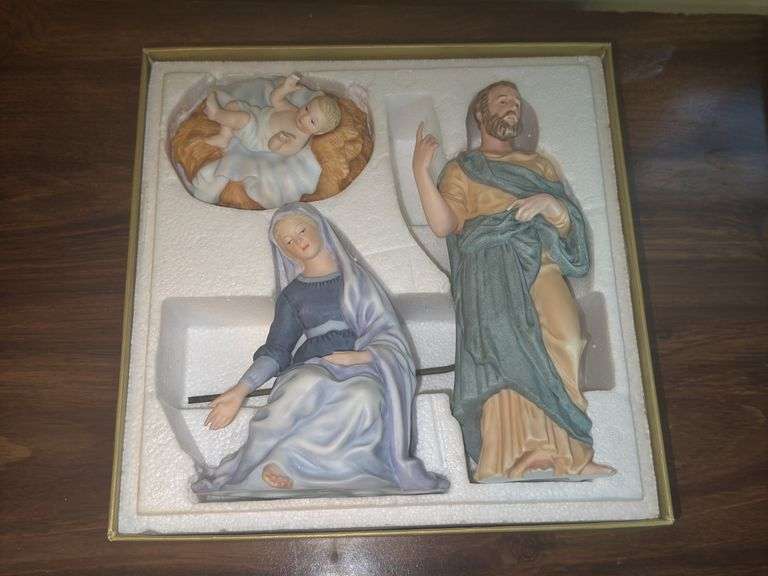 Lenox The Renaissance Nativity “The Holy Family)