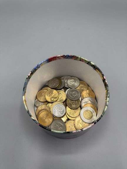 VARIETY OF GOLD AND SILVER DOLLARS