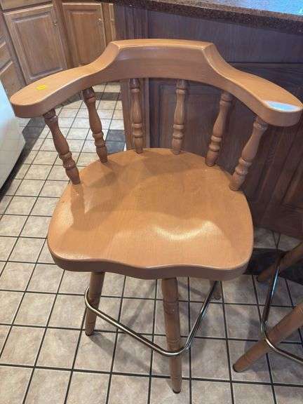 (4) Swivel Bar Chairs
