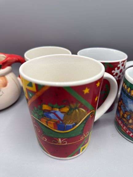 VARIETY OF COFFEE MUGS