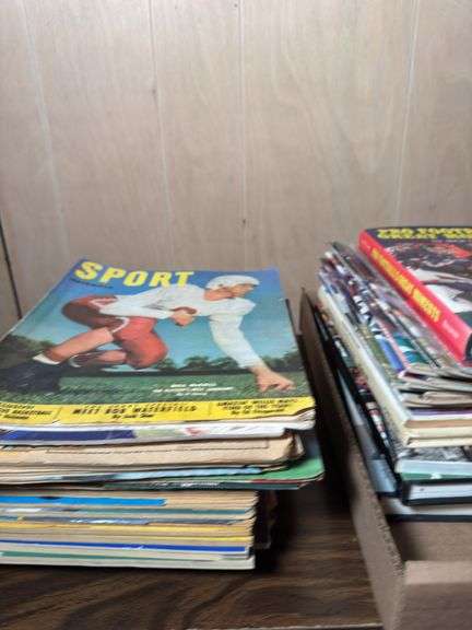 FOOTBALL MAGAZINES AND BOOKS