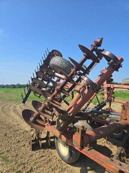 White 271 23' disk harrow