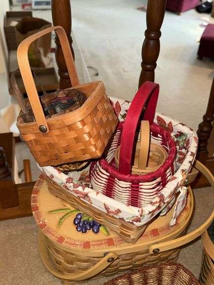 VARIETY OF WOVEN BASKETS