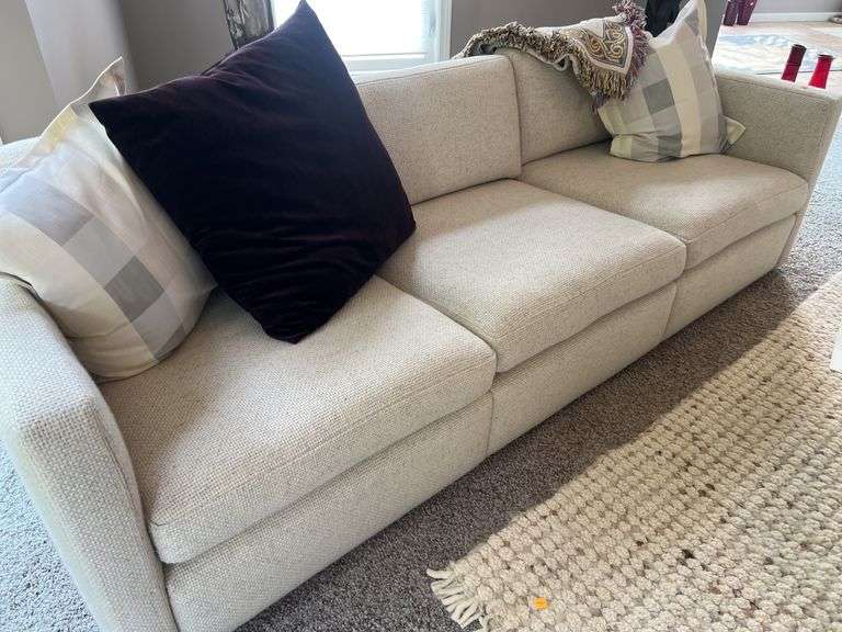 Knoll International 3 Cushion Sofa