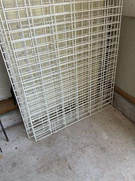 Metal Dog Kennel