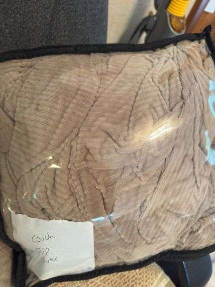 FLEECE BLANKET, THROW, COUCH SLIPCOVERS