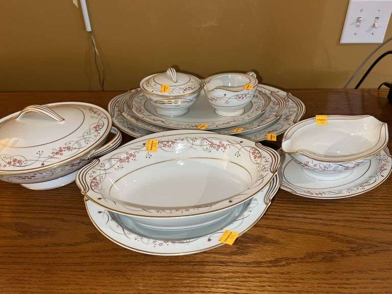 Noritake Calvert Pattern Fine China Bowls, Serving Plates and Pitchers