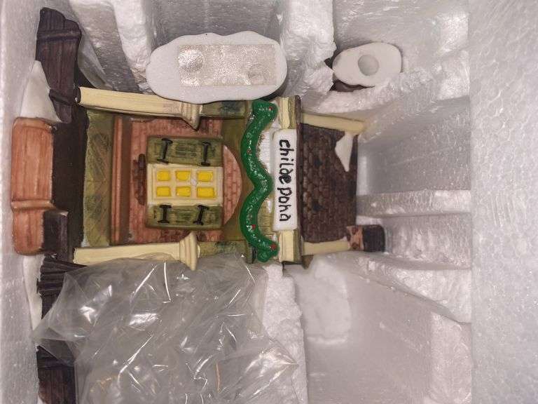 Department 56 Village Christmas Decor