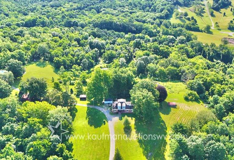 38 +/- Acres | Home Built in 1950