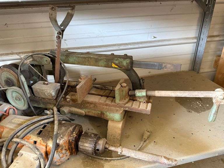 Uncataloged Items- Onsite Bidding Only For This Lot Items! click lot to view photos