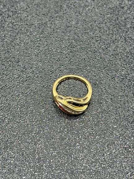 GOLD RING 14K @ 4 GRAMS