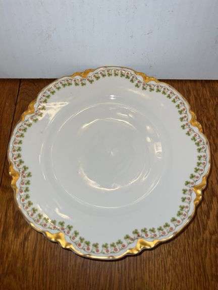 Assorted of Glass Dishes