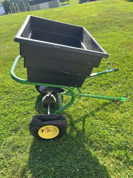 John Deere Plastic Pull Behind Fertilizer Spreader