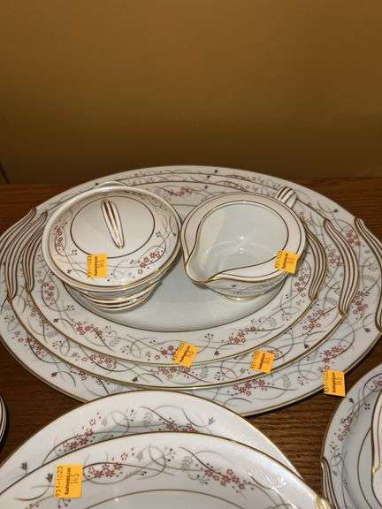 Noritake Calvert Pattern Fine China Bowls, Serving Plates and Pitchers