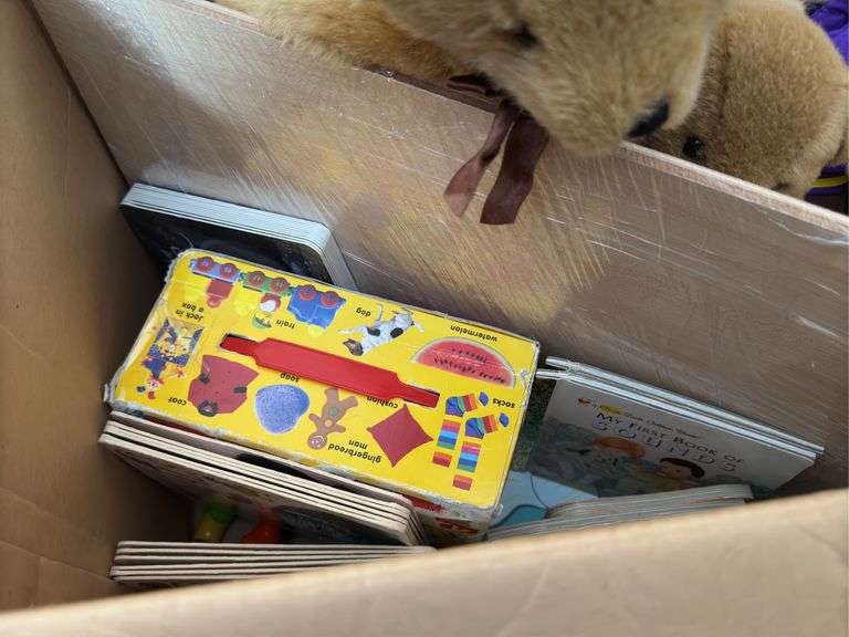 CHILDRENS BOOKS AND STUFFED TOYS